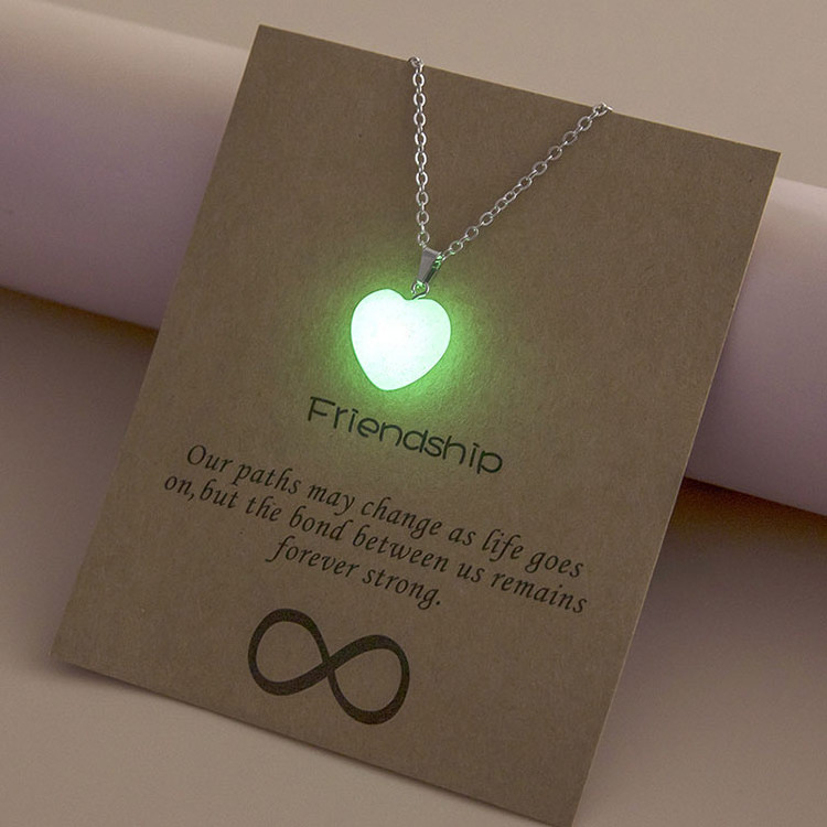 G1828 Luminous Glowing Charms Necklaces Jewelry Brown Message Card Heart Pendant Glow In The Dark Necklace