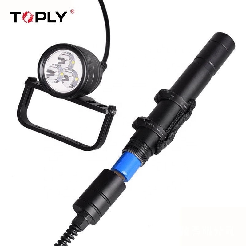 OEM/ODM Submersible split technology strong light exploration flashlight underwater diving maximum depth of 150 meters