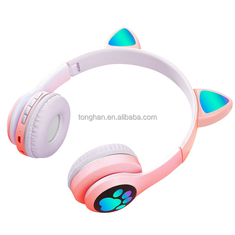 Customized  New Model Over-Ear Headphones Adjustable Wireless Cat Ear Headphones Bass Stereo Folding Cat Earphones