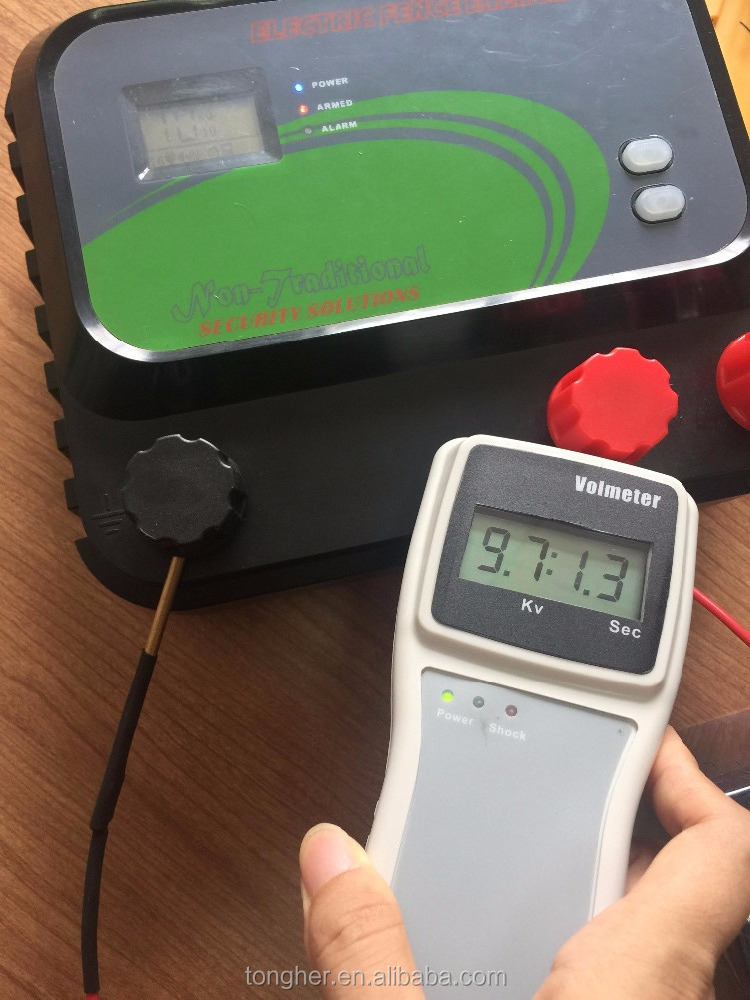 Portable Digital Voltmeter for electric fence energizer