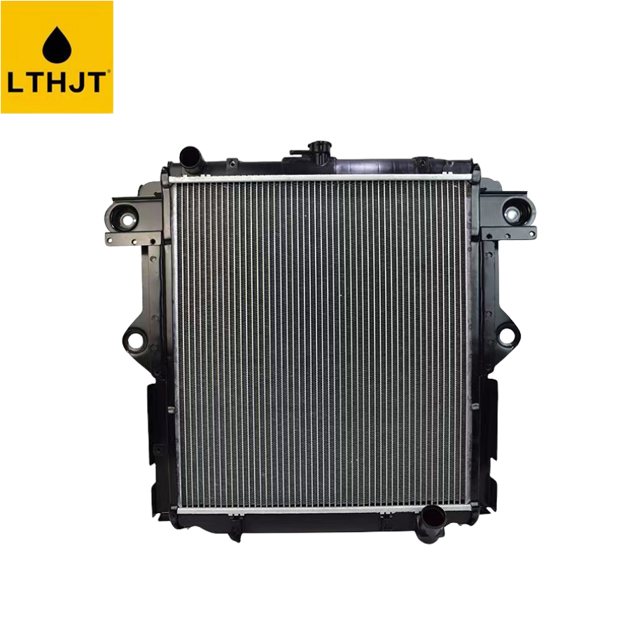 Auto Parts Radiator for Land Cruiser HZB50 16400-17400 Brazed Aluminum Radiator Plastic Water Tank 1640017400