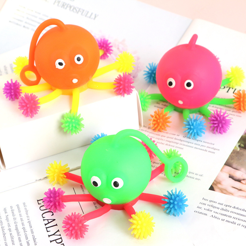 2022 Glowing Led Light Up Toys Octopus Ball Puffer ball with lighT Throw Squeeze Massage Halloween Christmas Toy bouncy ball