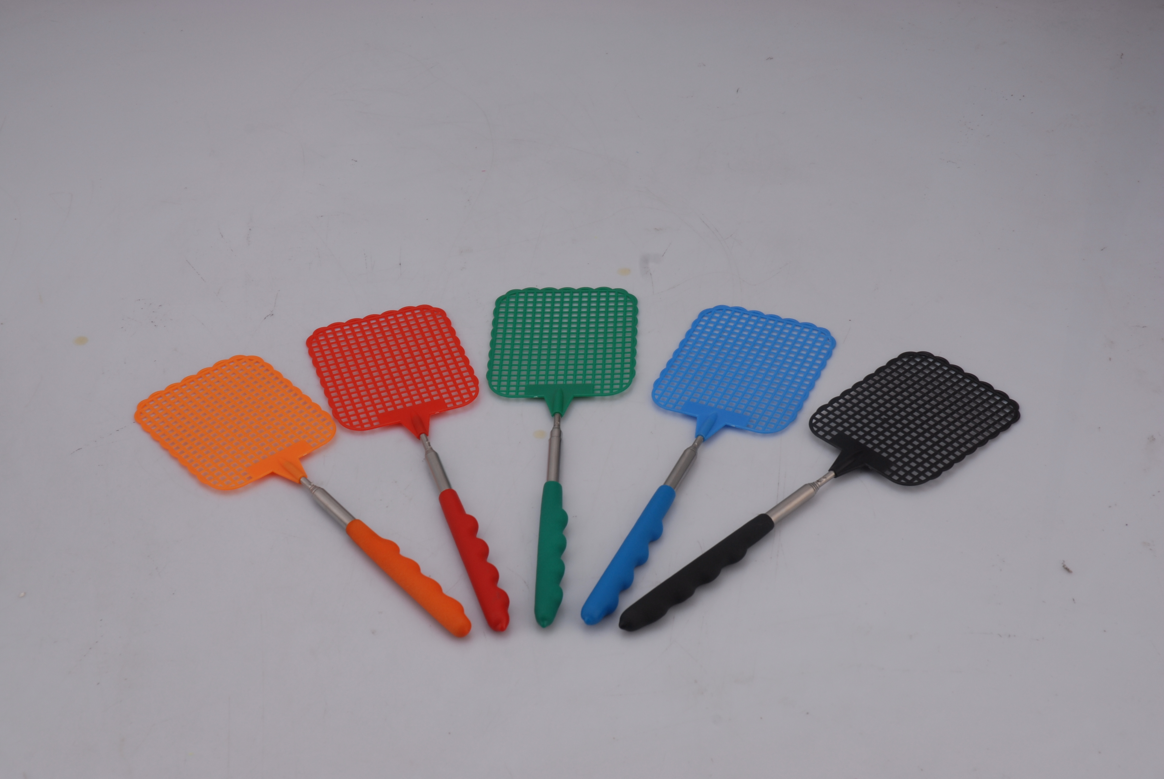 Promotional Price Popular Flyswatter PVC Grip Extendable Flyswatter