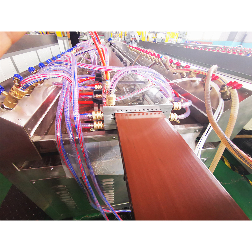 Extruder CE certificated rice straw-plastic wpc products making machine rice straw recycling machine