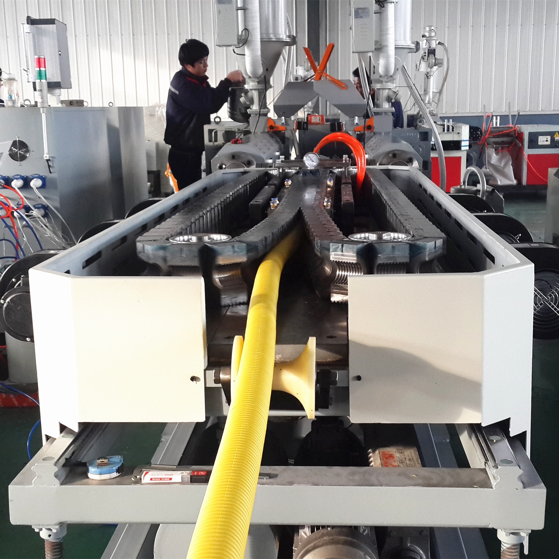 HDPE PP PVC double wall bellows tube making machine DWC corrugated pipe production line price