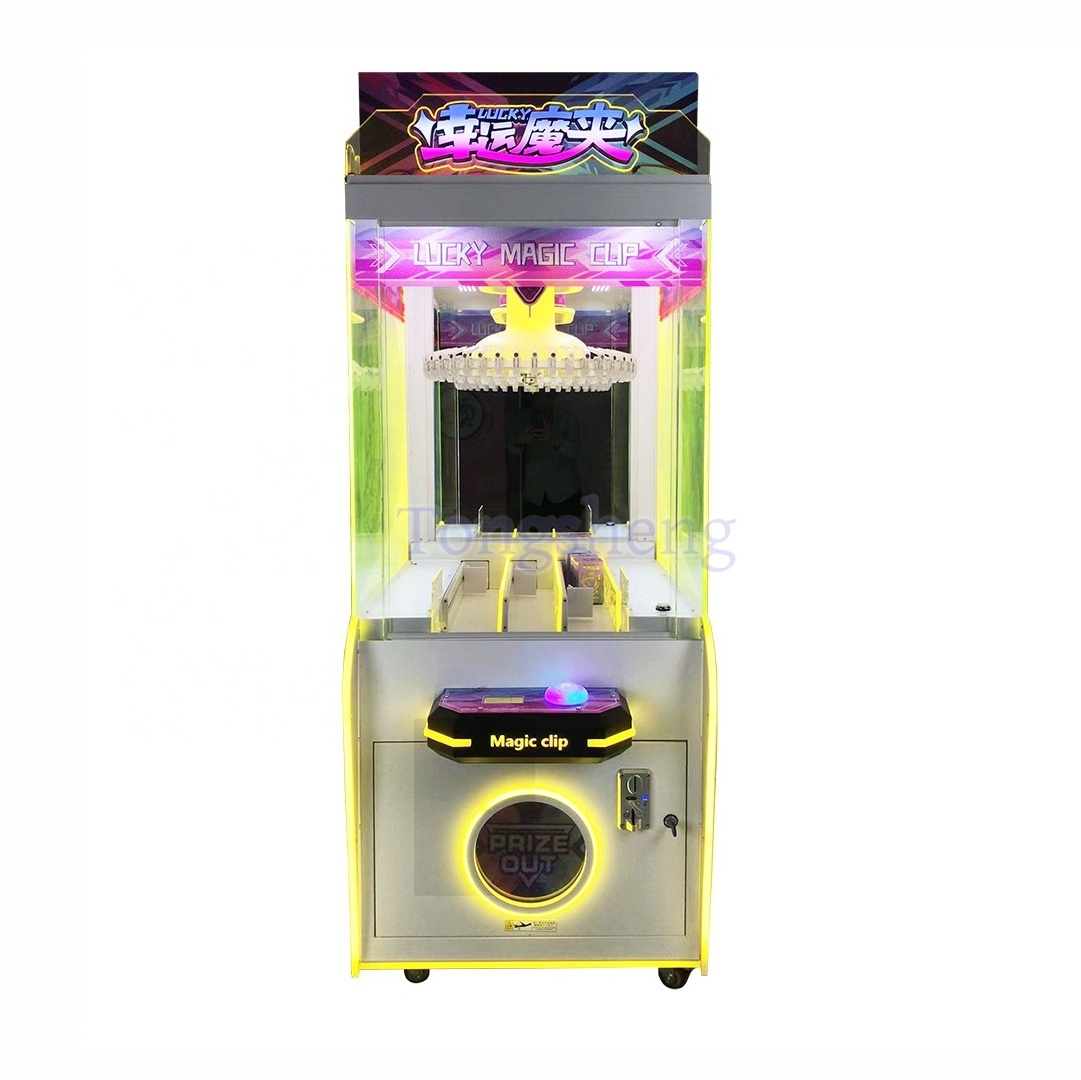 Coin-Operated Children'S Game Machine  Indoor Amusement Park Snack Vending Clip Machine  arcade game machine For Sale