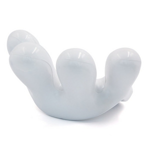 Hot Sale Hand Shaped Design Bath Headrest