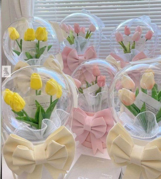 Explosive transparent plastic bobo ball Creative Valentine's Day bouquet flower packaging plastic ball Acrylic hollow balloon