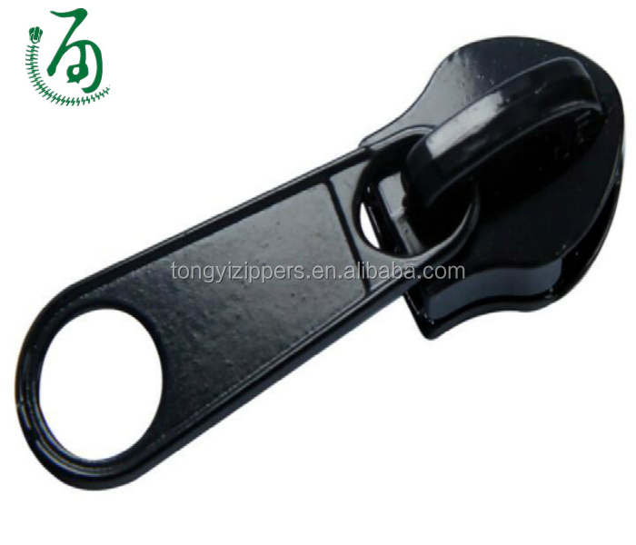 2021 nylon zipper slider puller factory