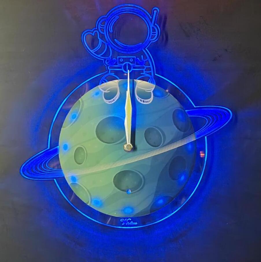 Astronaut design acrylic Night Lights wall clock  with Star Lights for Bedroom Gaming Room Decor