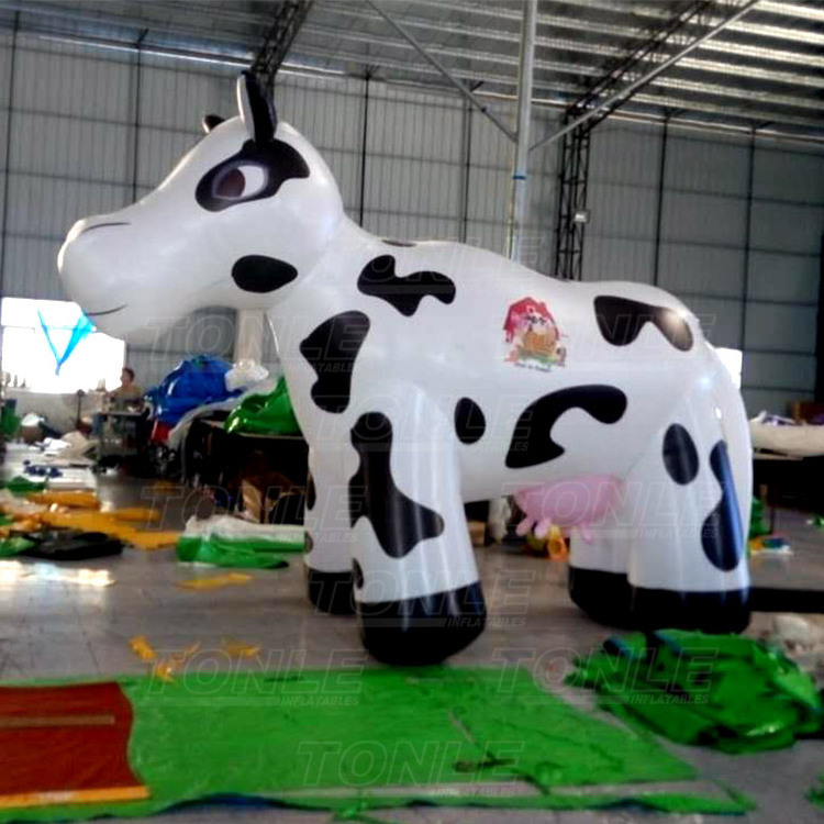 giant inflatable cow