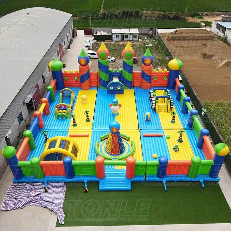 Custom The Big Bounce World's Biggest Jumping Castle, The World's Largest Bouncy Castle