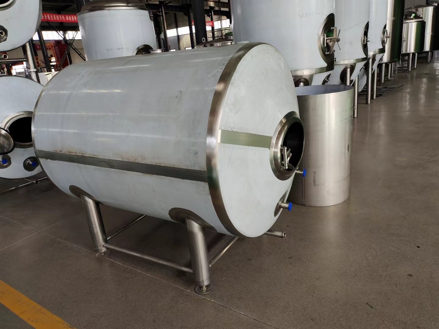 600L Bright beer tank sake tank beer wine alcohol industry high quality equipment sale tanks with insulation and glycol jacket