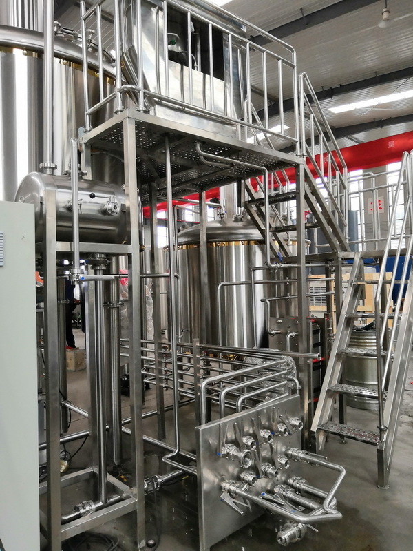 Complete 2000L Craft Beer Brewery plant 2-vessel brewing system 20HL Beer brewery Equipment for sale