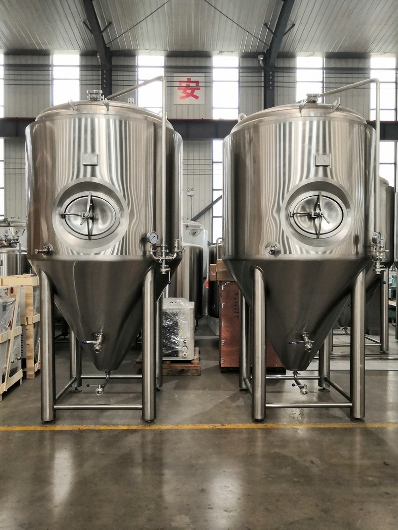 Cone bottom stainless steel beer fermentation storage tank