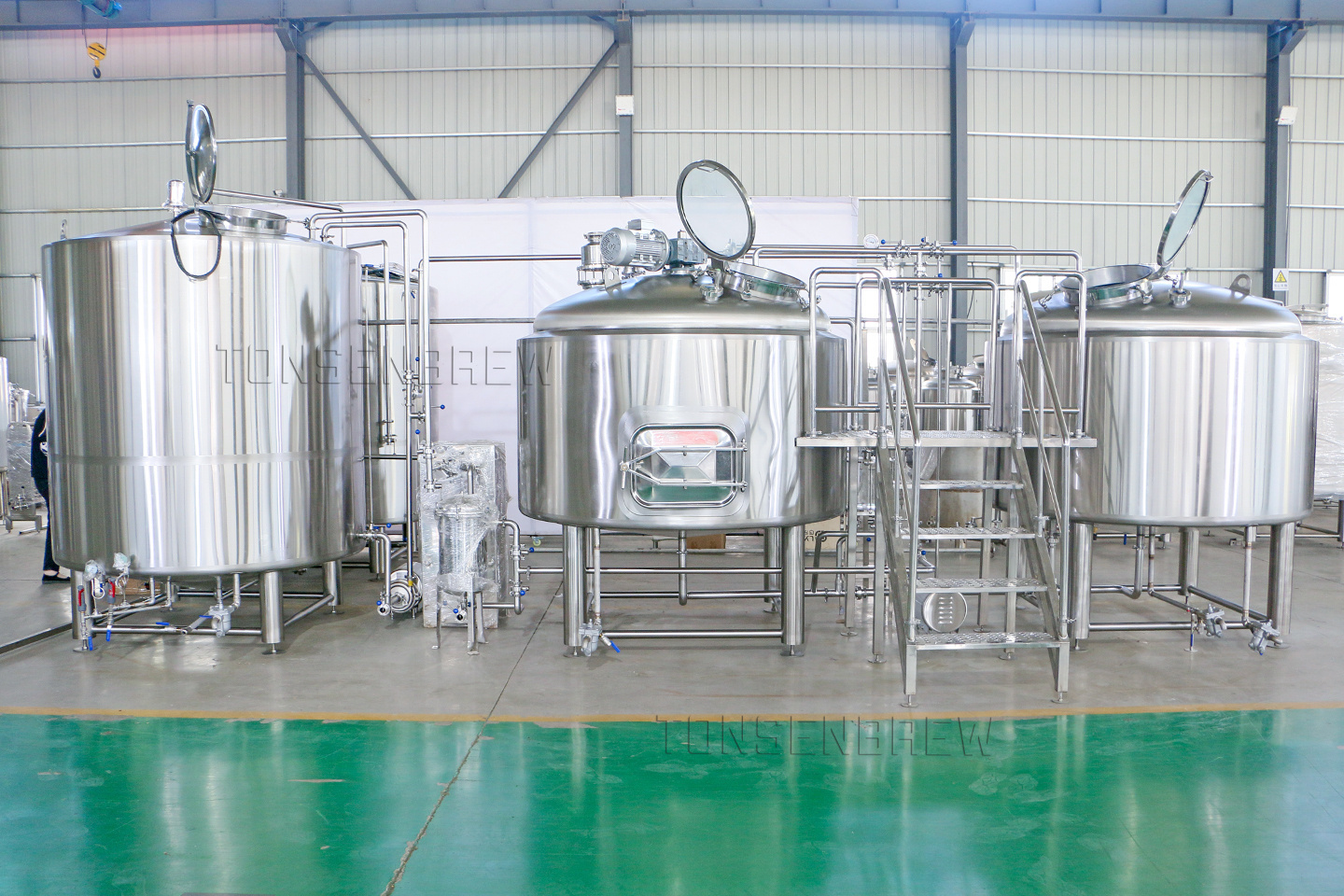 Complete 2000L Craft Beer Brewery plant 2-vessel brewing system 20HL Beer brewery Equipment for sale