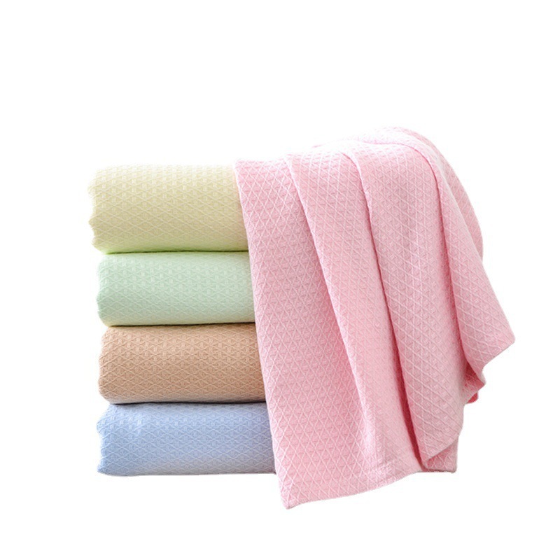 Cooling Bamboo Blanket Ultra-Cool Breathable Summer Blanket for All-Season Lightweight Blanket for Bed