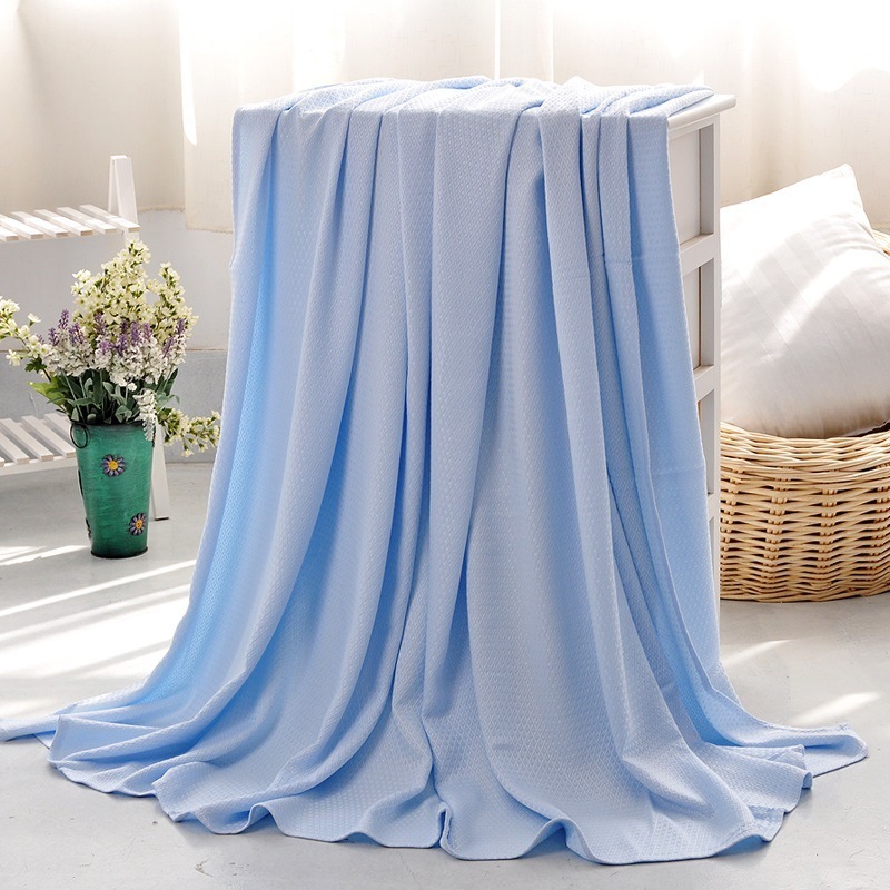 Cooling Bamboo Blanket Ultra-Cool Breathable Summer Blanket for All-Season Lightweight Blanket for Bed