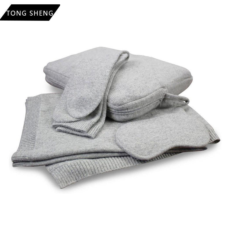 Fall Winter Quality Cashmere Blanket Set King Size Custom Acrylic Cotton Wool Cashmere Blanket Socks Eye Mask Set