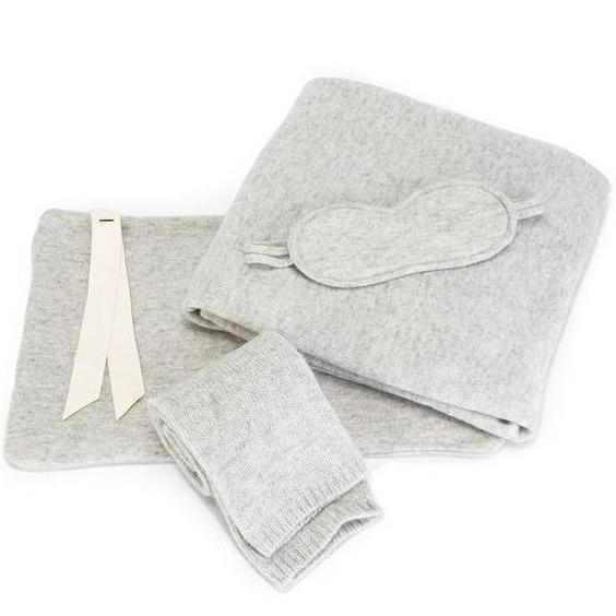 Fall Winter Quality Cashmere Blanket Set King Size Custom Acrylic Cotton Wool Cashmere Blanket Socks Eye Mask Set