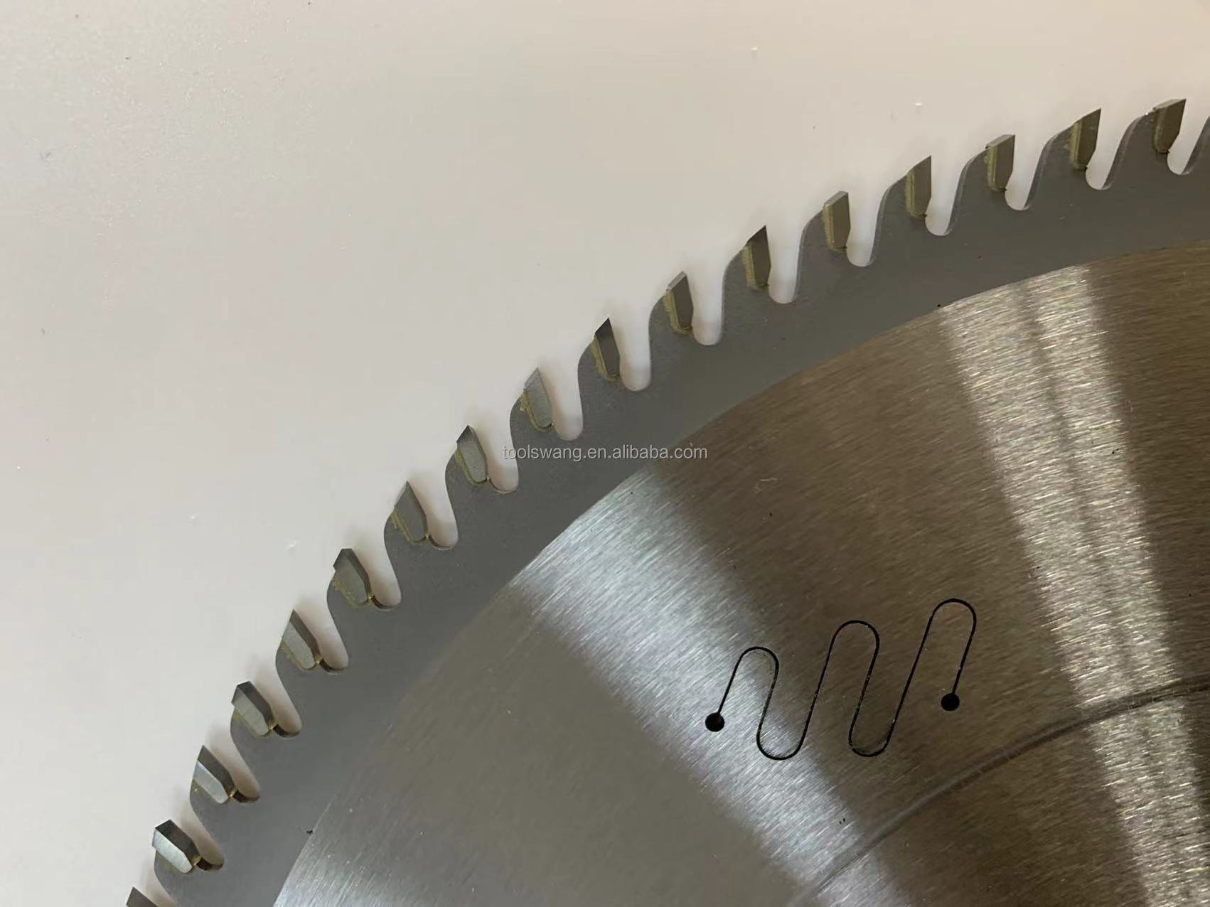 18''450mm Tungsten Carbide Tipped TCT Wood Cutting Saw Blade