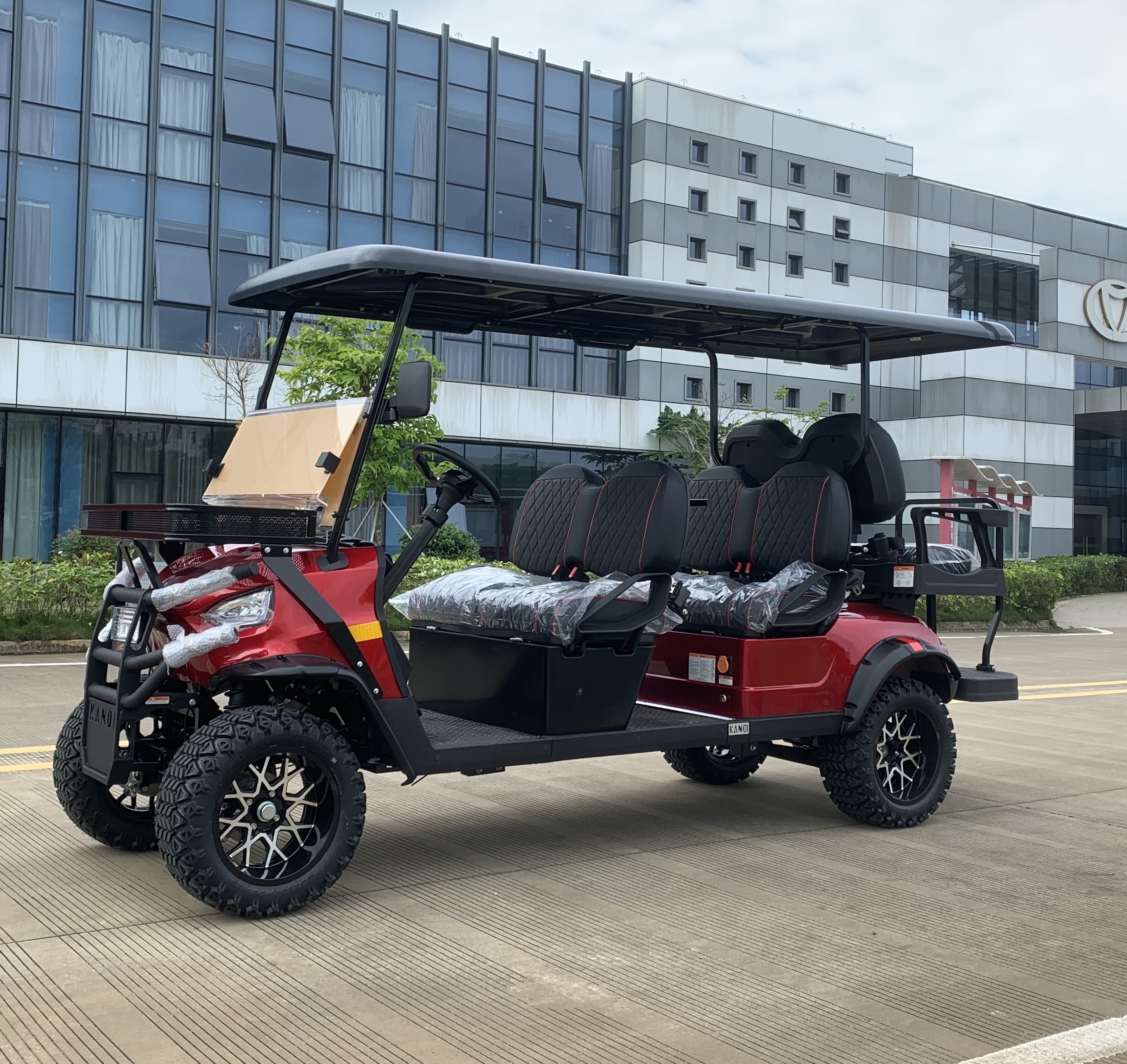 Six or Eight Seats 150AH EEC UTV Electric Golf Cart Electric Golf Buggy