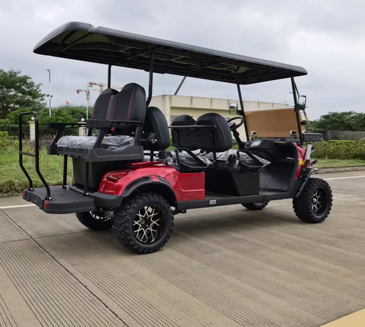 Six or Eight Seats 150AH EEC UTV Electric Golf Cart Electric Golf Buggy