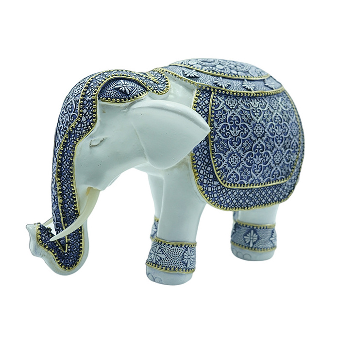 Home Ornament Resin Statue of Blue and White Porcelain Elephant