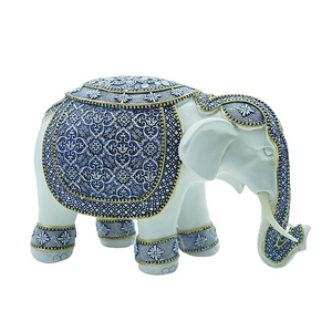 Home Ornament Resin Statue of Blue and White Porcelain Elephant