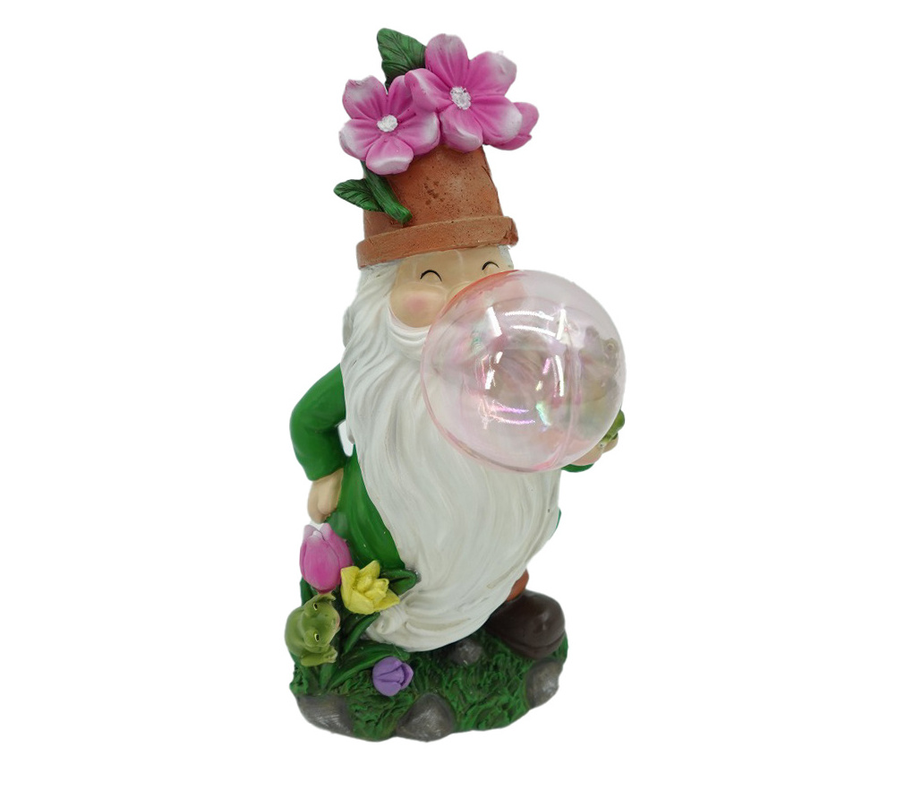 Top Grace Handmade Dwarf Figurine Garden Gnome With Solar Light Holding Mushroom Resin Sculpture Outdoor