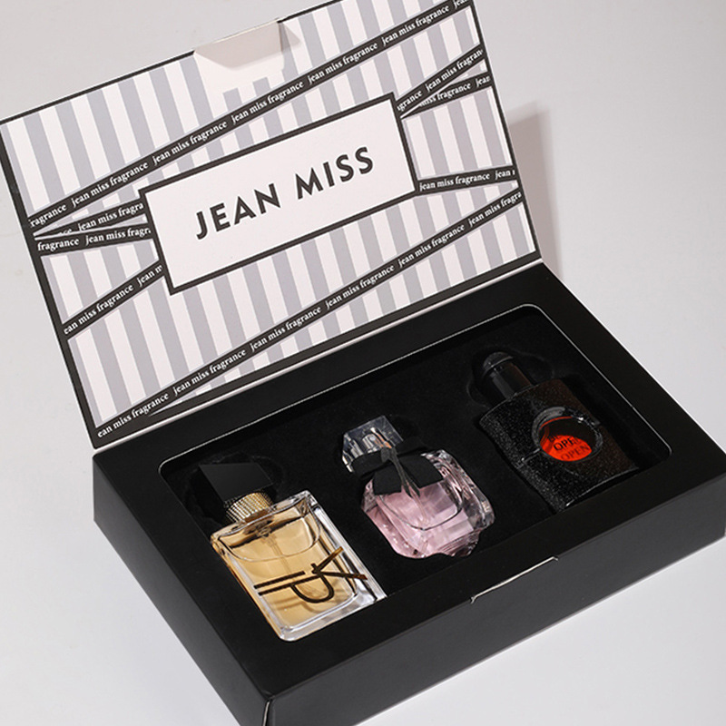 4 Piece Kit Gift Collection Fragrance Classic Men Women Perfume Set