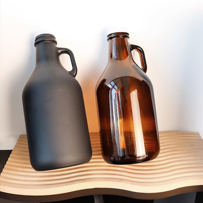 Hot selling 1 Gallon 2L 4L Amber Glass Wine Bottles California Fermenting Jug Glass Bottles for Beer Growler Soda with Black Lid