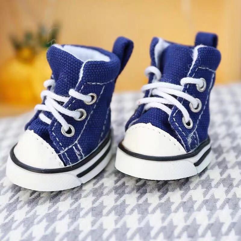 hot sell  Wholesale Fashion pet jeans converse shoes, dogs accessories in China