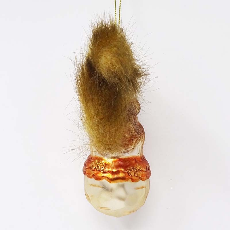 China Factory wholesale hand made tree ornaments cute glass squirrel playing ball ornament