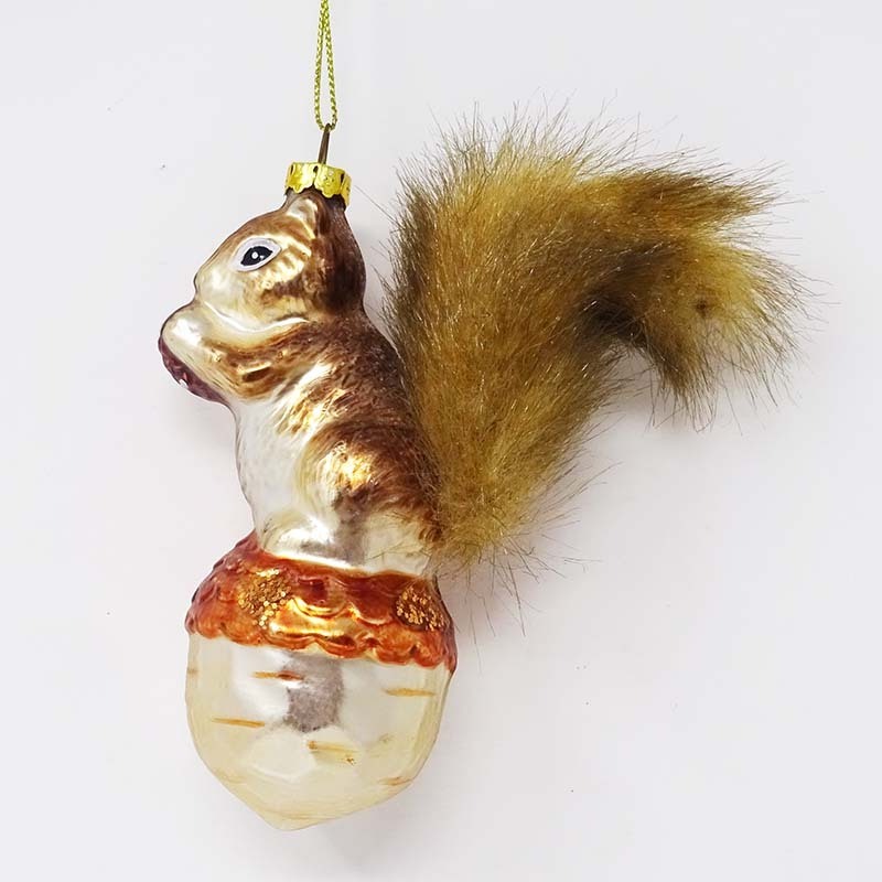 China Factory wholesale hand made tree ornaments cute glass squirrel playing ball ornament