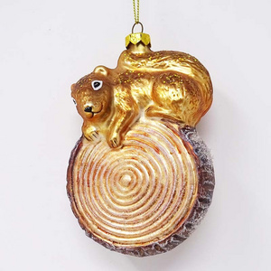 Factory wholesale glass christmas ornaments squirrel climbing tree stump pendant