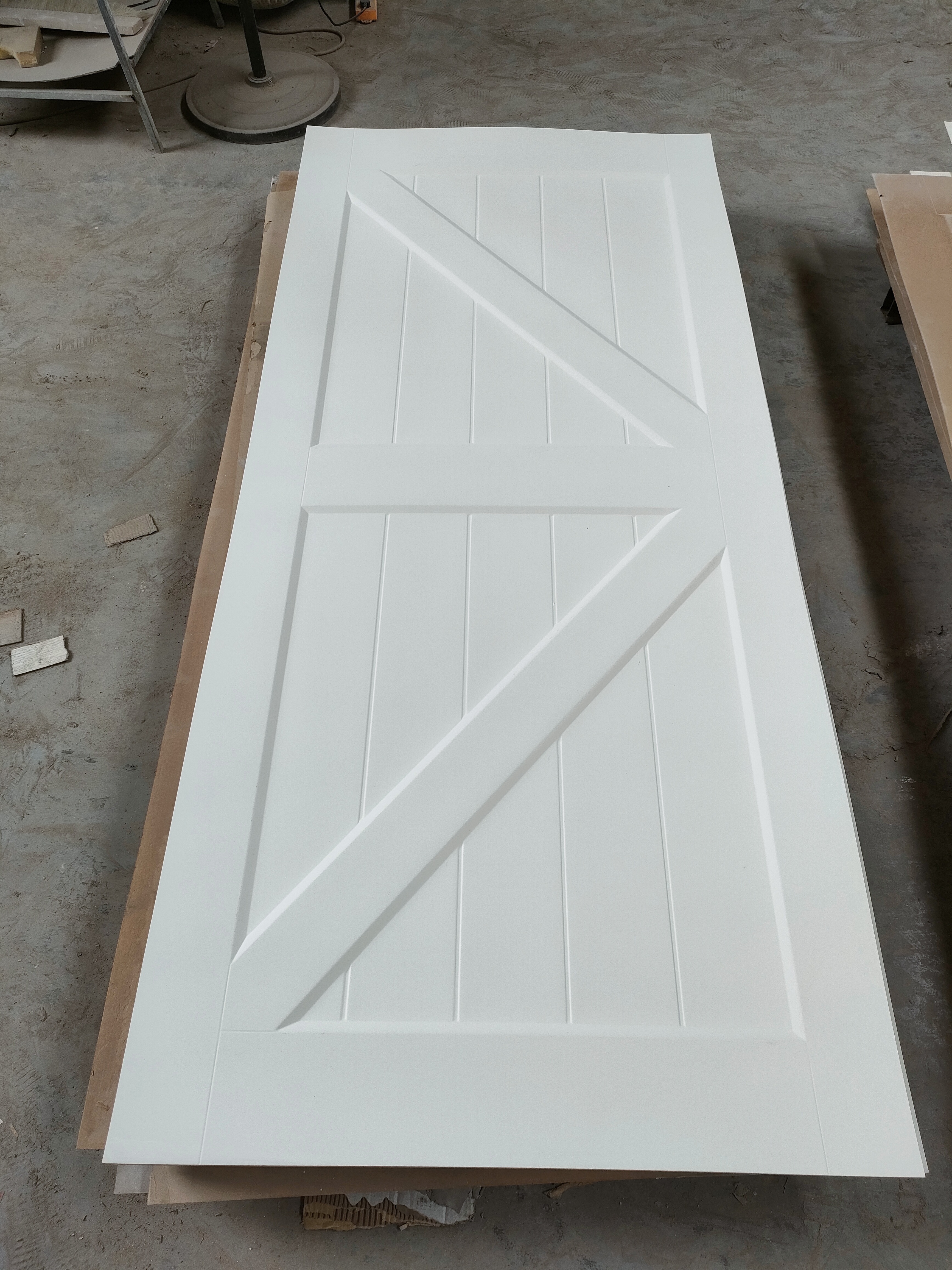 White door skin smooth and woodgrain texture