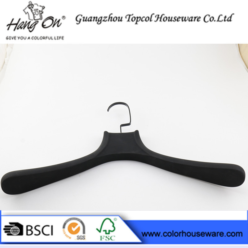 Black custom logo rubber paint plastic clothes hanger men coat hanger