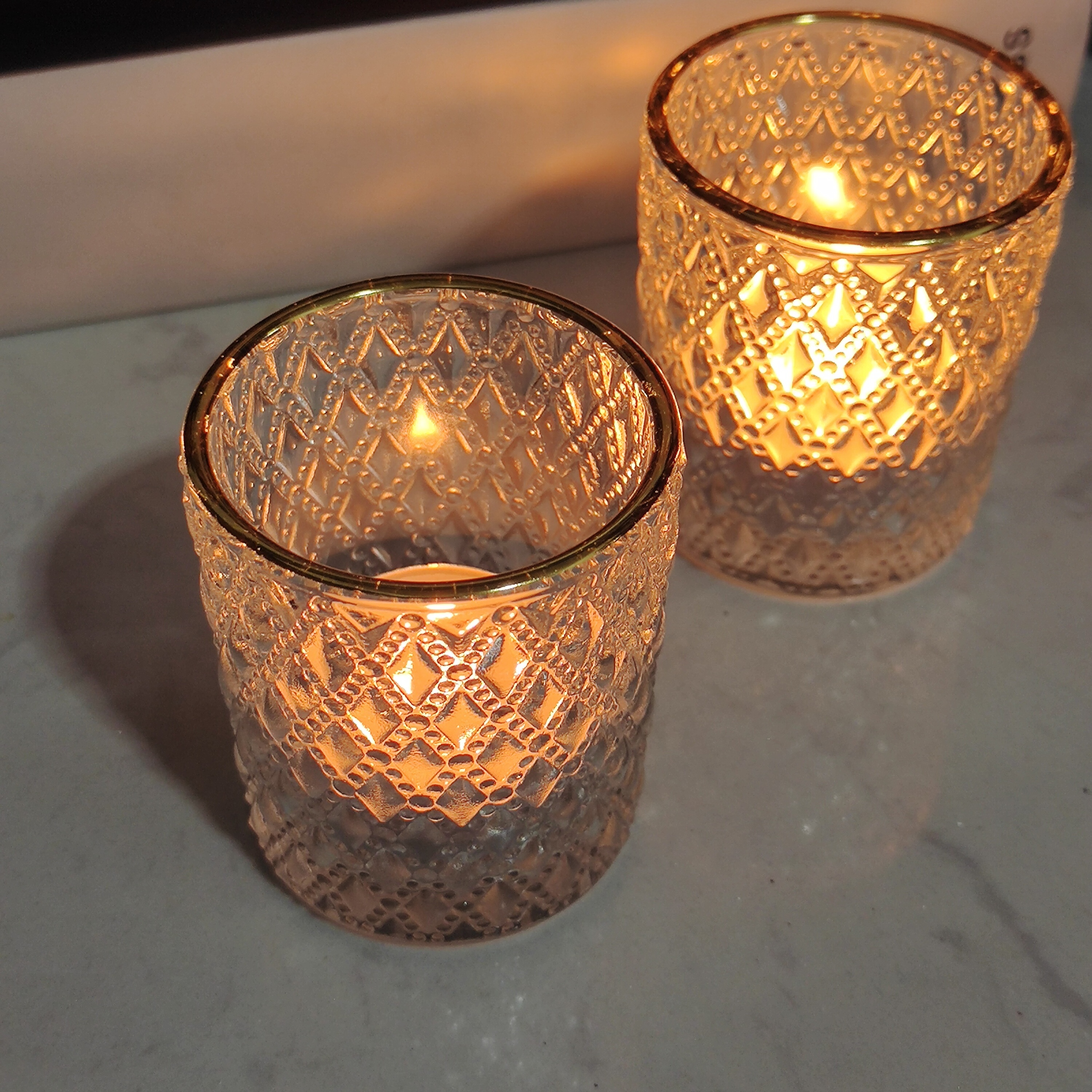 Wholesale Minimalist Home Decor Luxury Clear Gold Rim Glass Tea light Holder Cylinder Votive Tealight Candle Holders Glass Clear