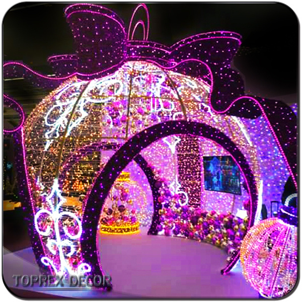 Outdoor Ornaments  Wholesale Decorations Iron Metallic Christmas Baubles Waterproof 3D Giant LED Lighted Ball-Shaped