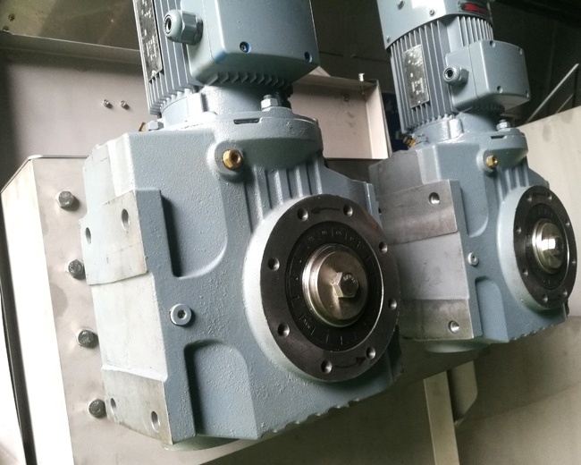 Volute type dewatering screw press for sewage sludge treatment