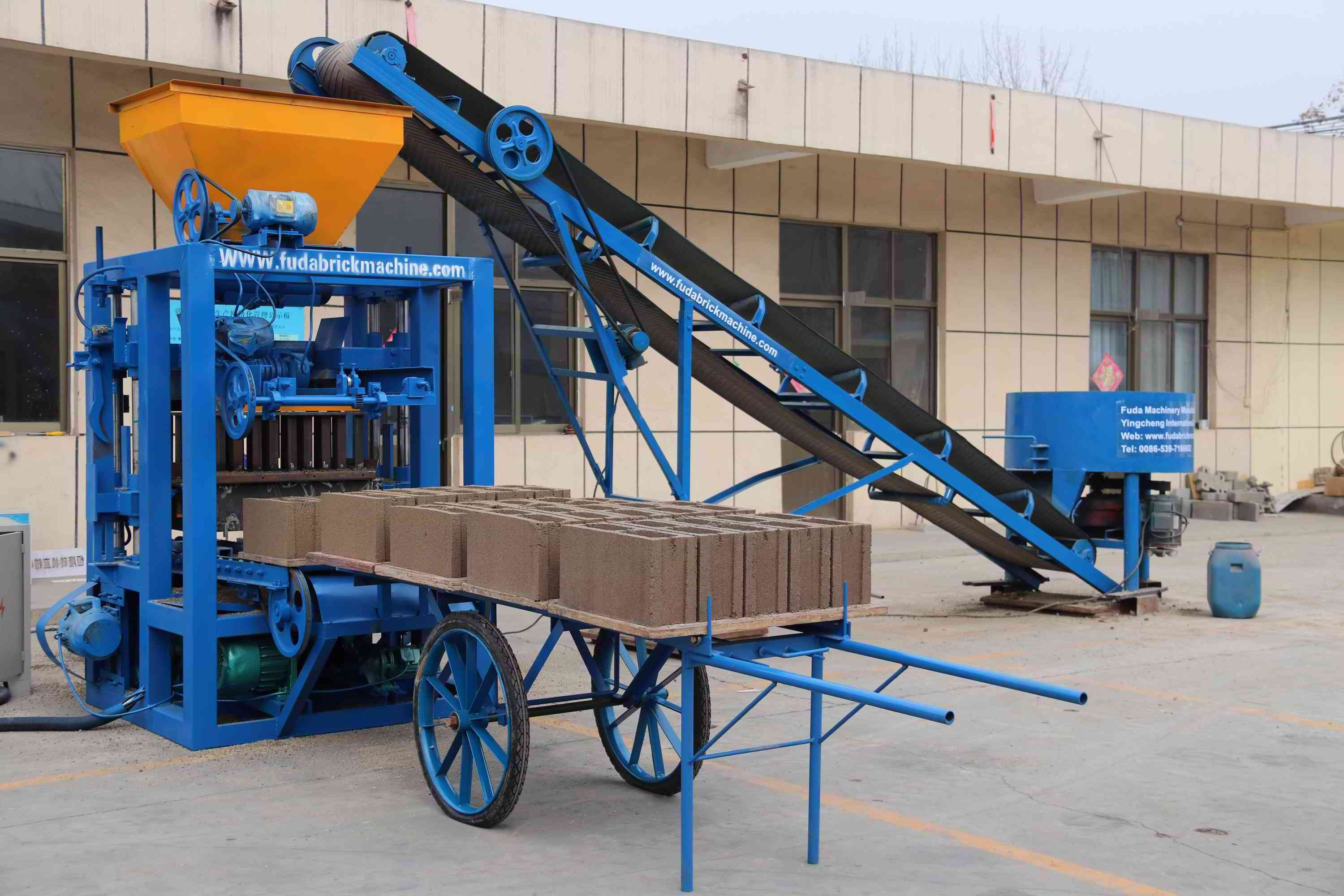 qt4-24 semi automatic brick making machinery small manual hollow concrete cement block machine