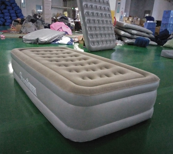 Single Size Air Mattress Blow up high Raised Airbed Inflatable Bed with Built-in Pump and pump for vacation