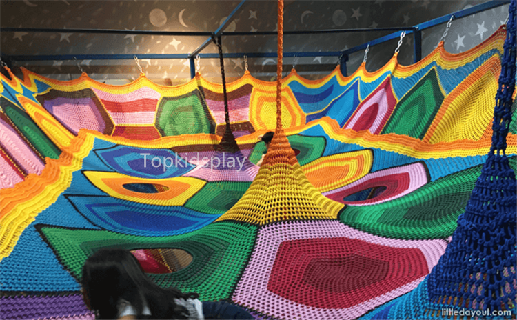 Topkidsplay High Quality Kids Adventure Playground Nylon Rope Rainbow Crochet Climbing Nets