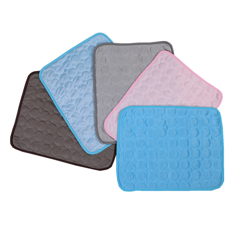 Wholesale Summer pet ice pad dog ice silk mat pad cooling ice den dog kennel cat den Pet Cool Training Dog Cooling Mat