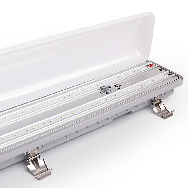 High Lumens 2 4 8 FT LED IP65 Tri Proof Light Vapor Tight Fixture Suitable For Wet Location