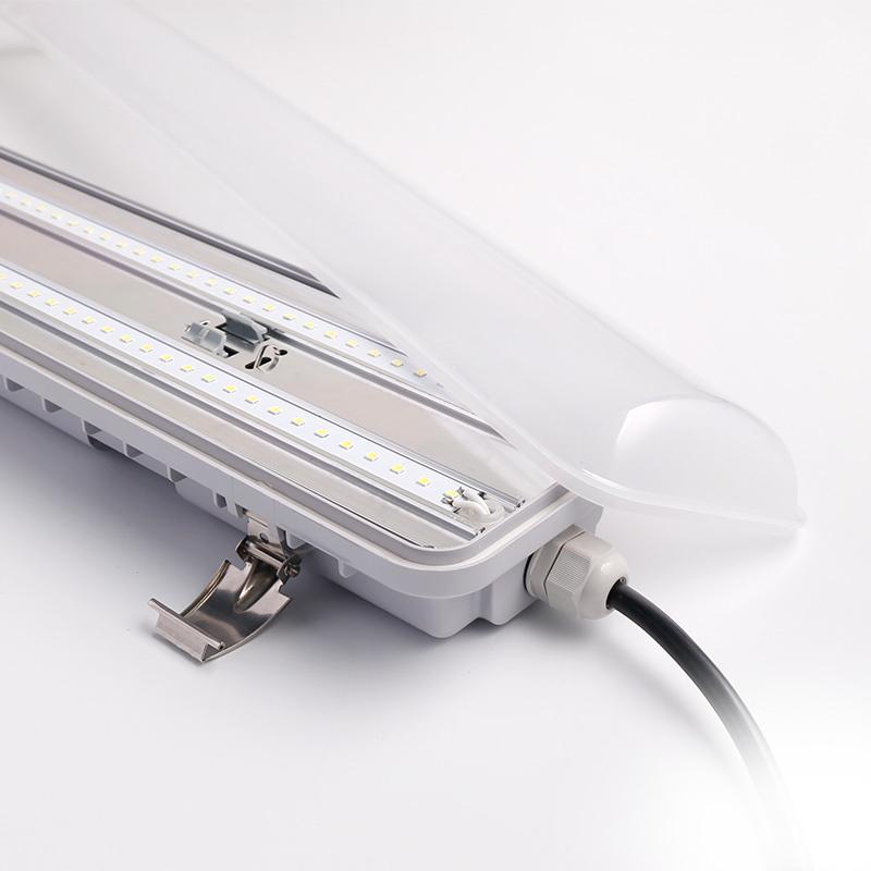 High Lumens 2 4 8 FT LED IP65 Tri Proof Light Vapor Tight Fixture Suitable For Wet Location