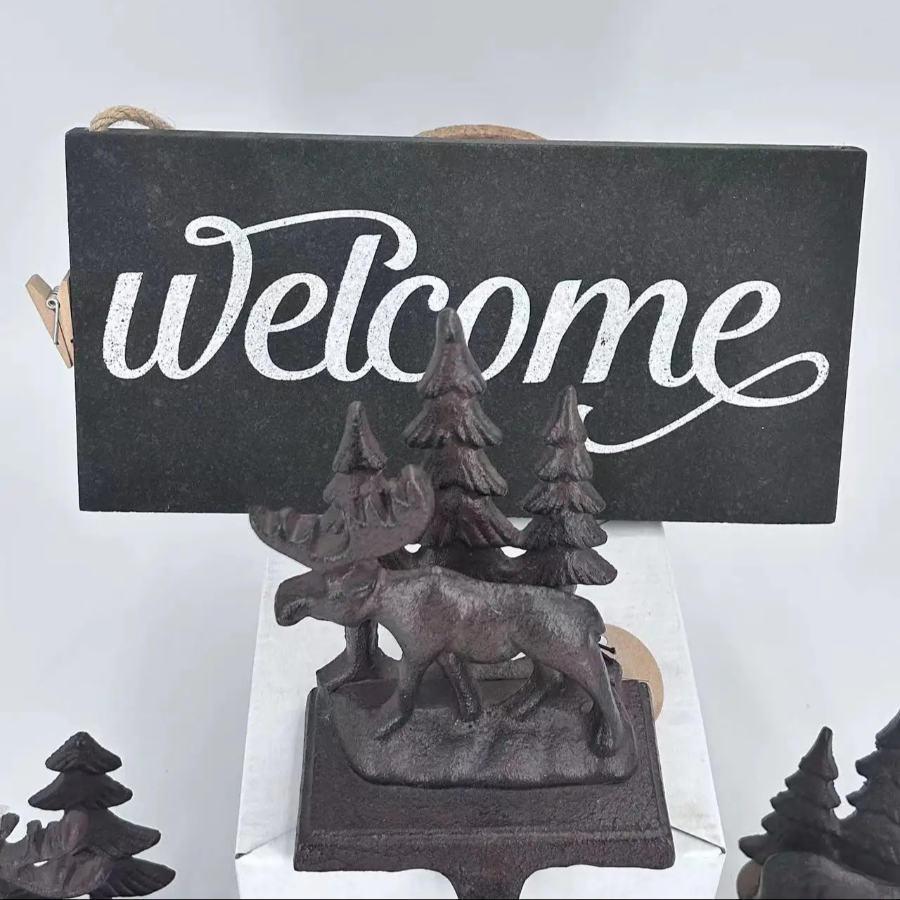 2023 New Christmas style metal crafts cast iron reindeer stocking stand