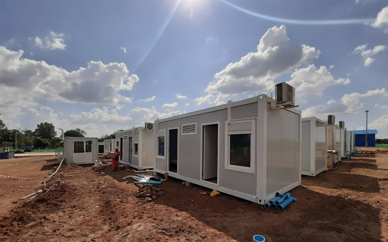 Customized low cost prefabricated easy to build modern house homes reviews small transportable 30 ft container for sale