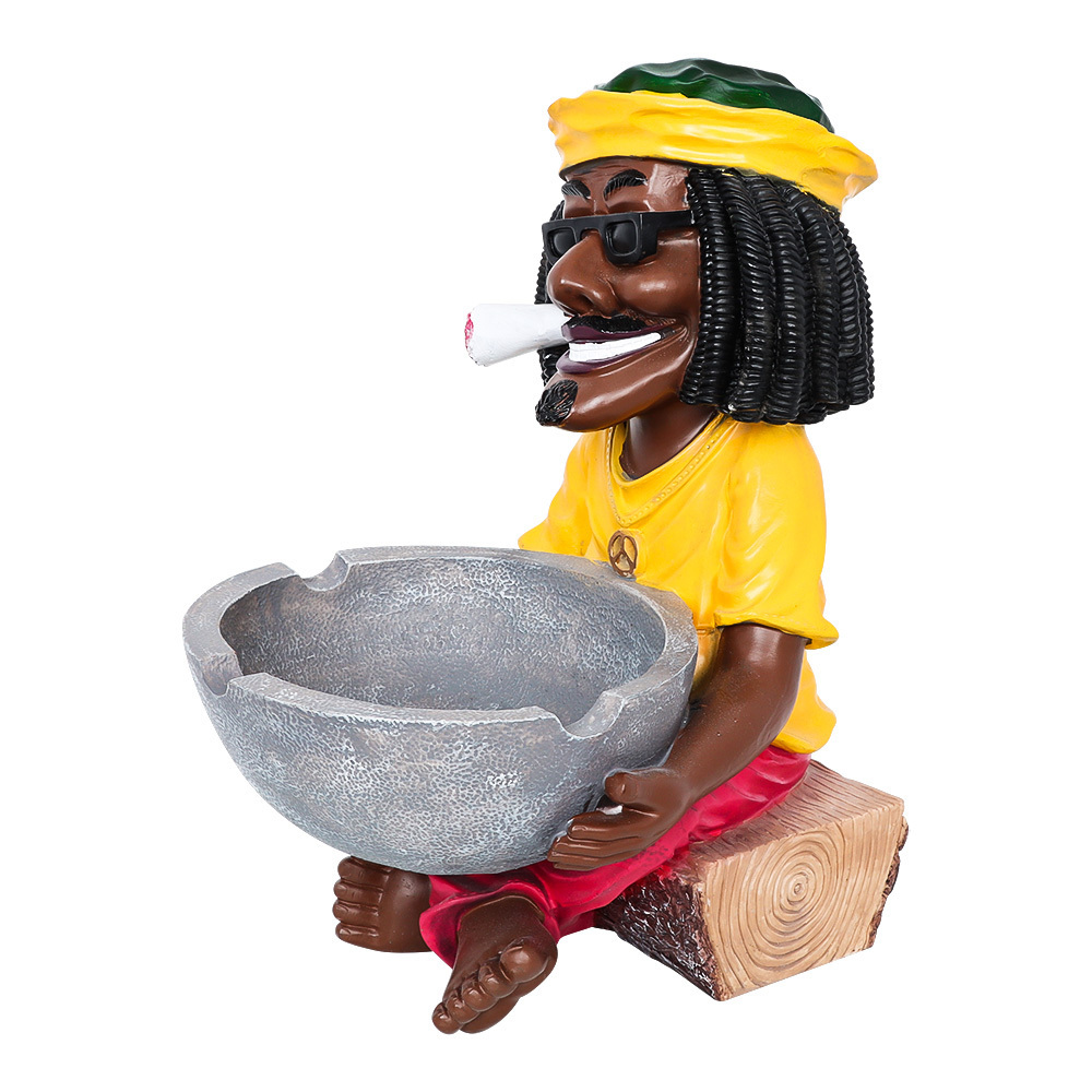 Wholesale Custom High Quality Funny Smoking Accessories Jamaican Sexy Resin Ashtray